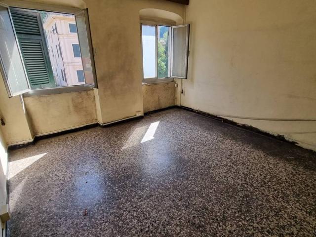 Appartamento in vendita a Genova GE