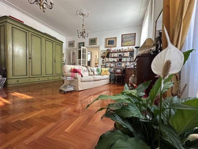 Appartamento in vendita a Genova GE