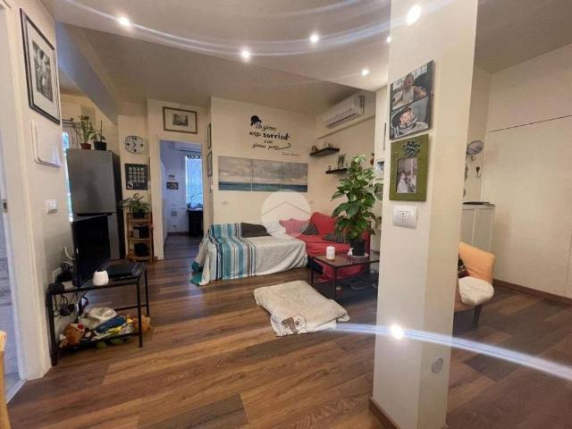 Appartamento in vendita a Genova GE