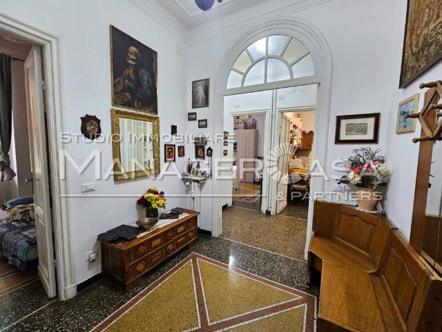 Appartamento in vendita a Genova GE