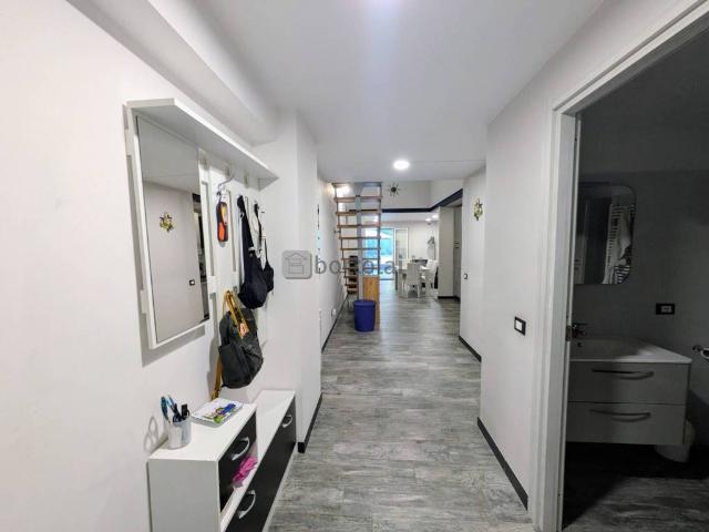Appartamento in vendita a Genova GE