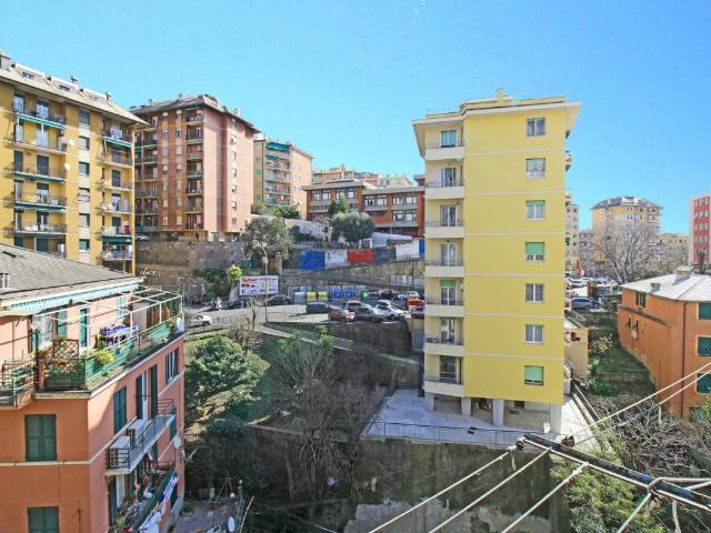 Appartamento in vendita a Genova GE