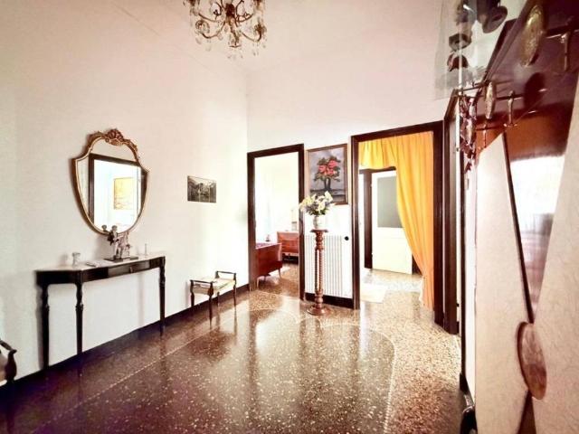 Appartamento in vendita a Genova GE