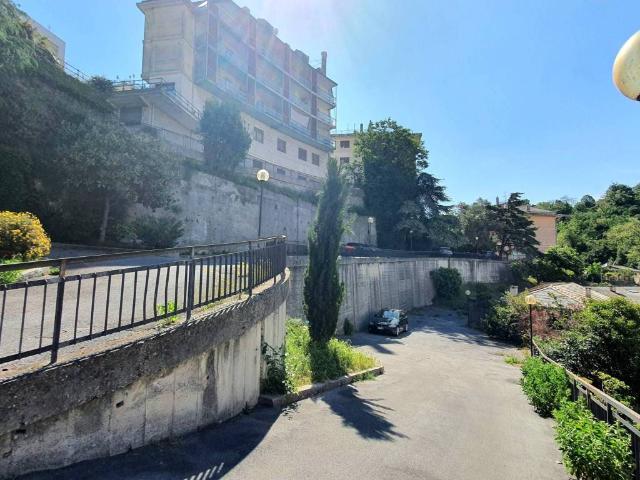 Appartamento in vendita a Genova GE