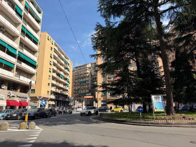 Appartamento in vendita a Genova GE