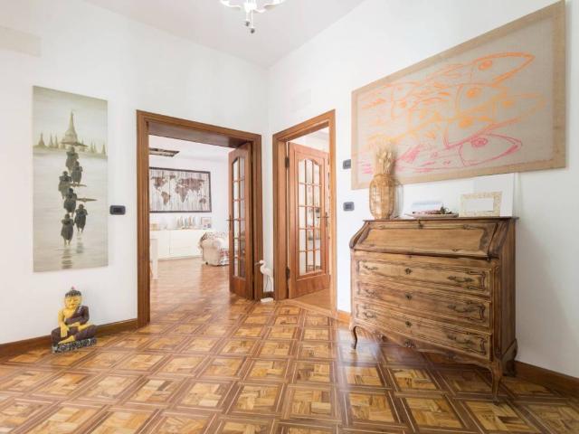 Appartamento in vendita a Genova GE
