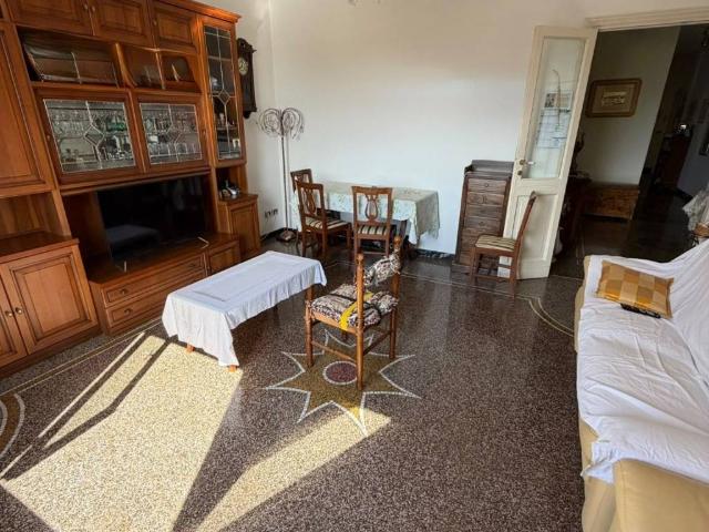 Appartamento in vendita a Genova GE