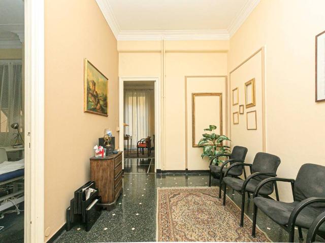 Appartamento in vendita a Genova GE