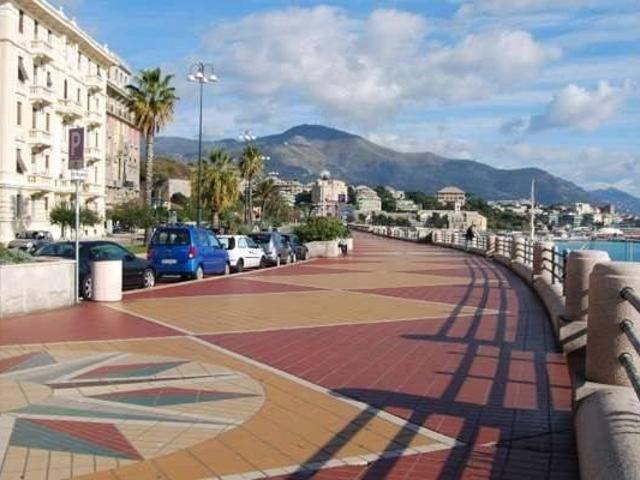 Appartamento in vendita a Genova GE