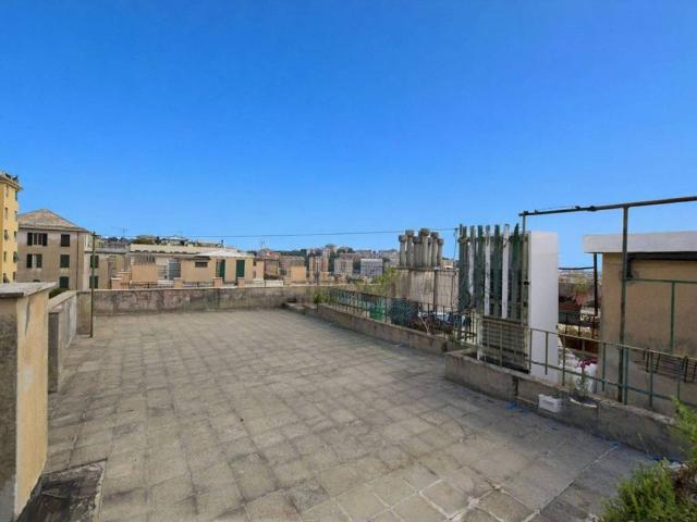 Appartamento in vendita a Genova GE