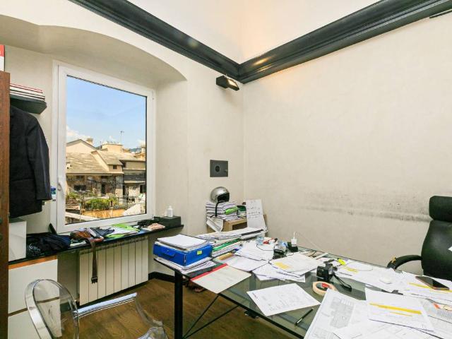 Appartamento in vendita a Genova GE