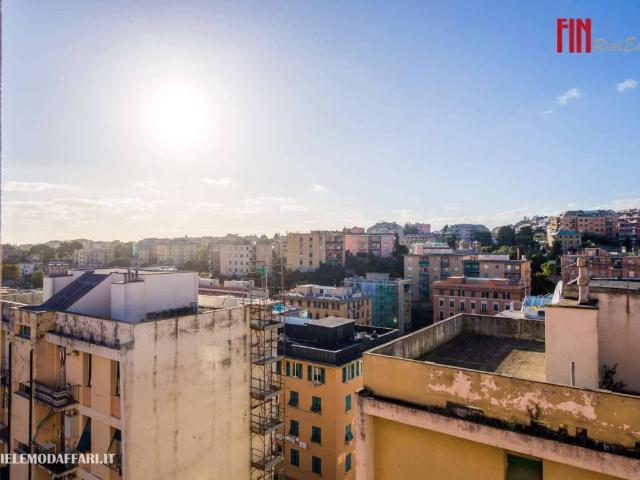 Appartamento in vendita a Genova GE