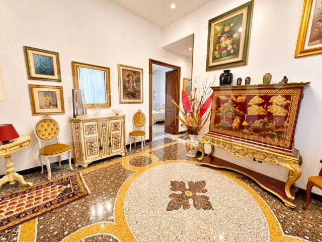 Appartamento in vendita a Genova GE