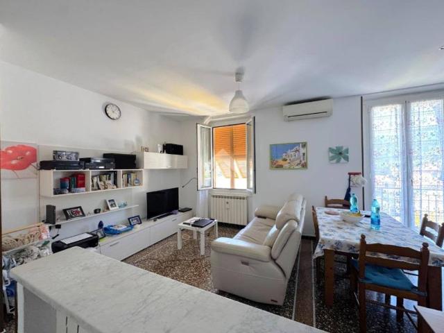 Appartamento in vendita a Genova GE