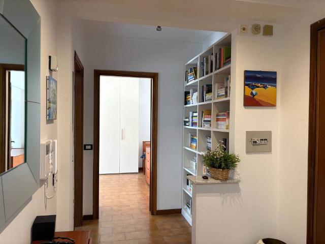 Appartamento in vendita a Genova GE