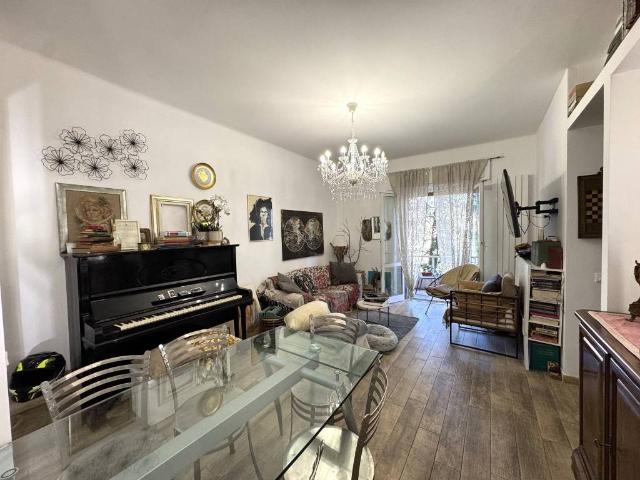 Appartamento in vendita a Genova GE