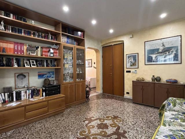 Appartamento in vendita a Genova GE