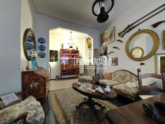 Appartamento in vendita a Genova GE