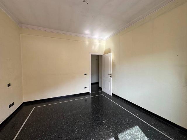 Appartamento in vendita a Genova GE