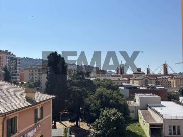 Appartamento in vendita a Genova GE