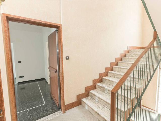 Appartamento in vendita a Genova GE