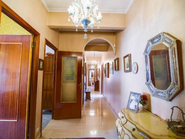 Appartamento in vendita a Genova GE