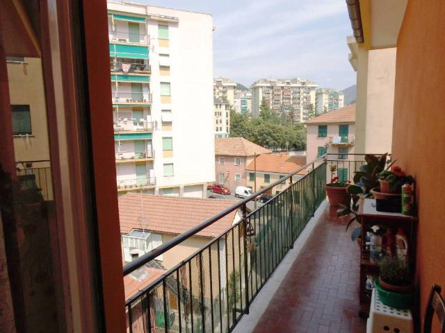 Appartamento in vendita a Genova GE