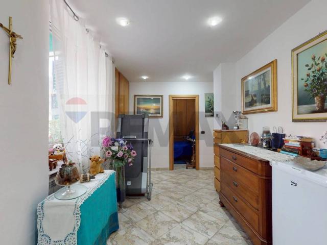 Appartamento in vendita a Genova GE
