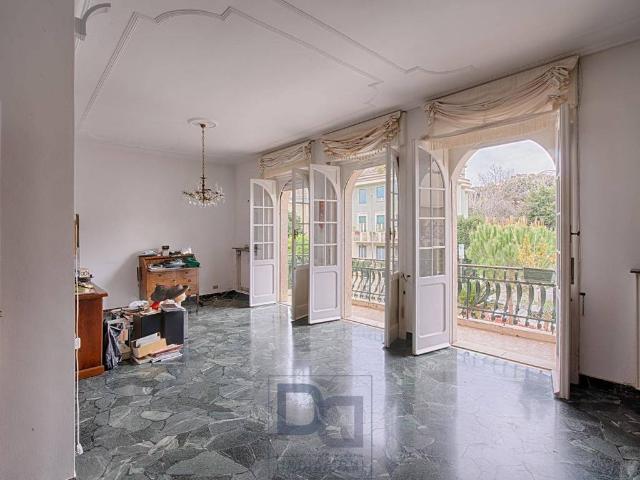 Appartamento in vendita a Genova GE