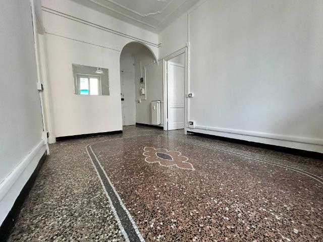 Appartamento in vendita a Genova GE