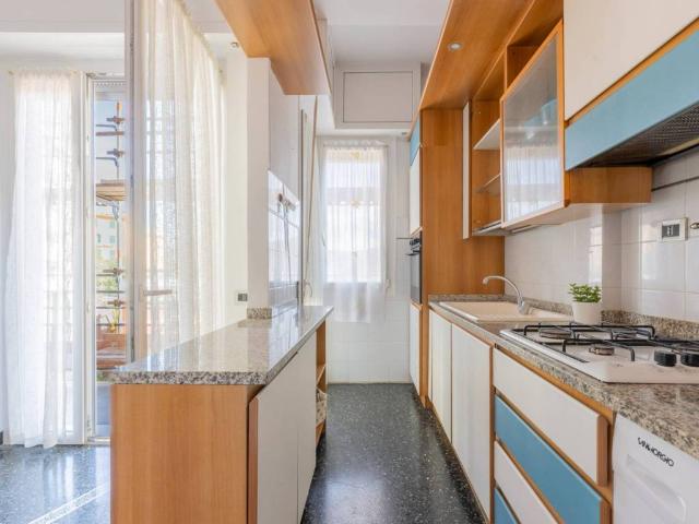 Appartamento in vendita a Genova GE