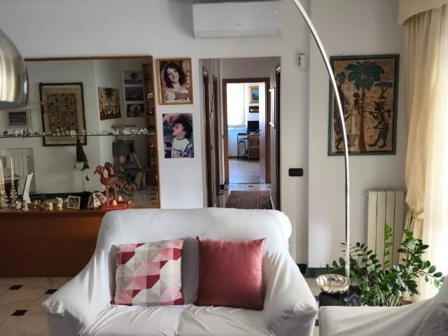 Appartamento in vendita a Genova GE