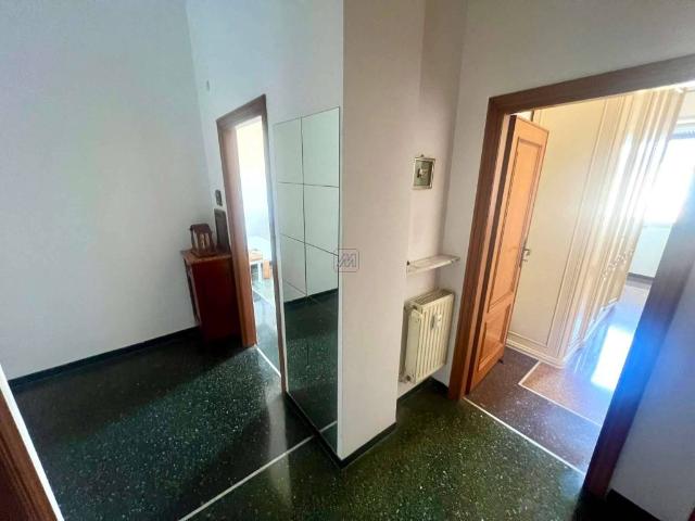 Appartamento in vendita a Genova GE