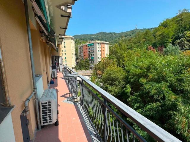 Appartamento in vendita a Genova GE