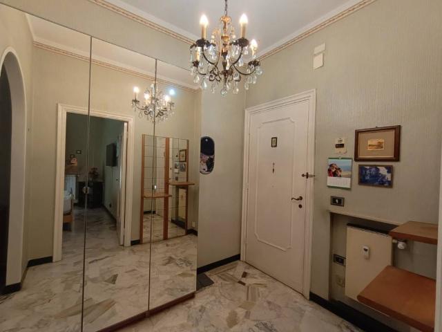 Appartamento in vendita a Genova GE