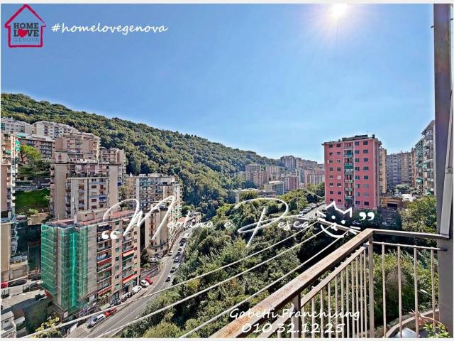Appartamento in vendita a Genova GE