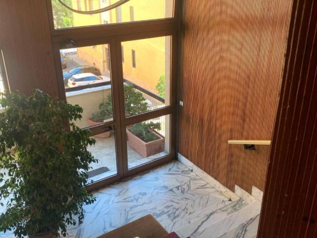 Appartamento in vendita a Genova GE