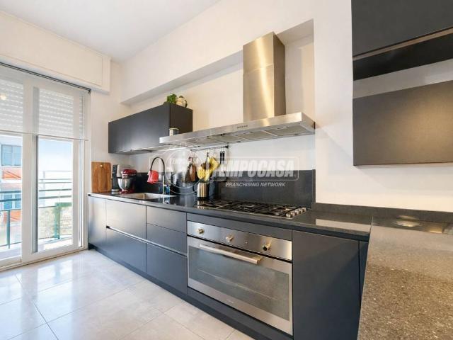 Appartamento in vendita a Genova GE