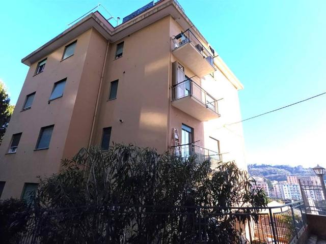 Appartamento in vendita a Genova GE