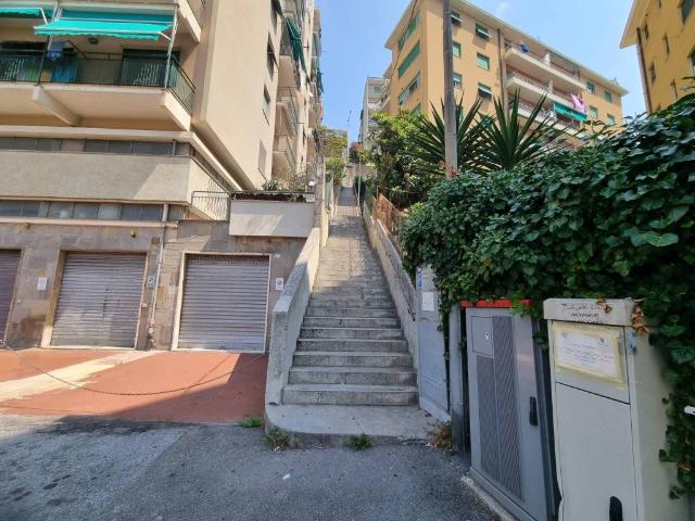 Appartamento in vendita a Genova GE