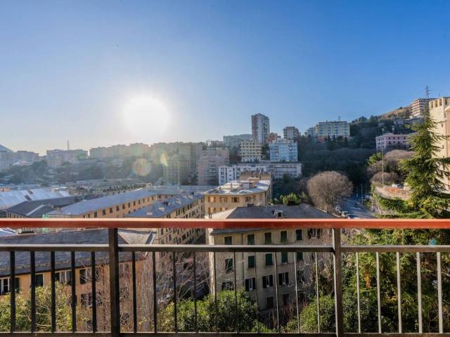 Appartamento in vendita a Genova GE