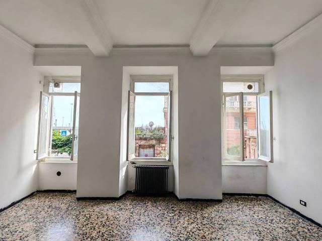 Appartamento in vendita a Genova GE