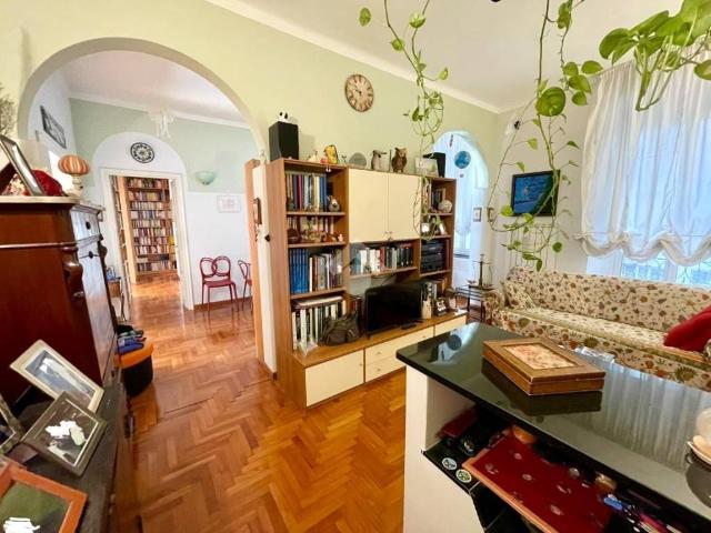Appartamento in vendita a Genova GE