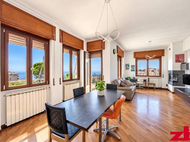Appartamento in vendita a Genova GE