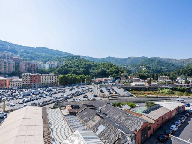 Appartamento in vendita a Genova GE