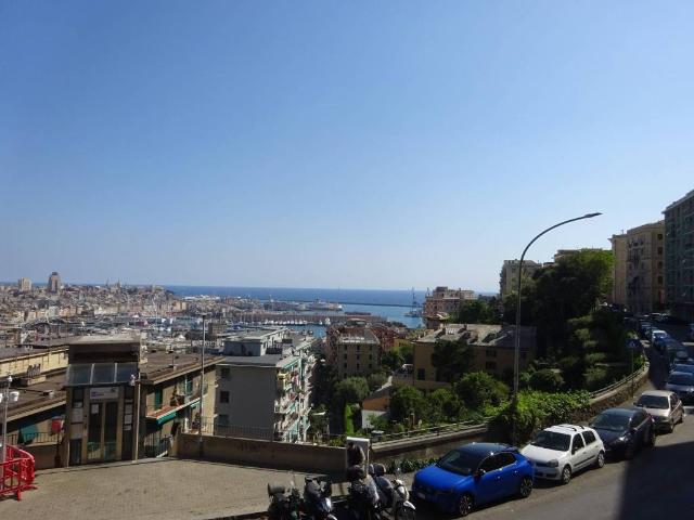 Appartamento in vendita a Genova GE