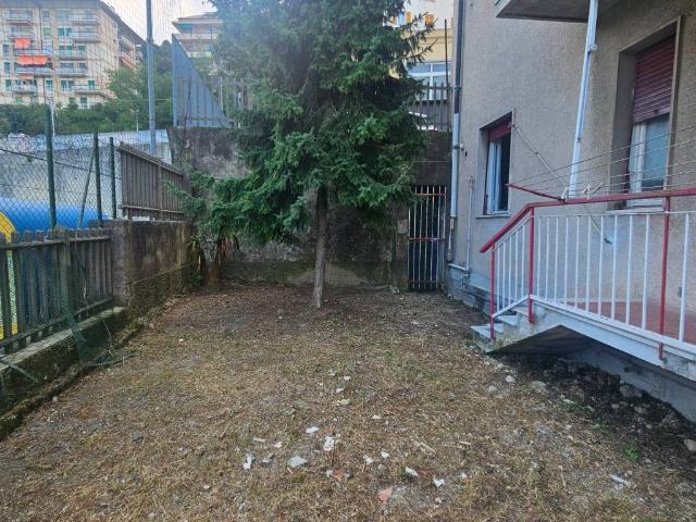 Appartamento in vendita a Genova GE