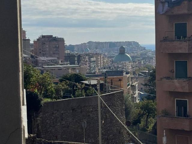 Appartamento in vendita a Genova GE