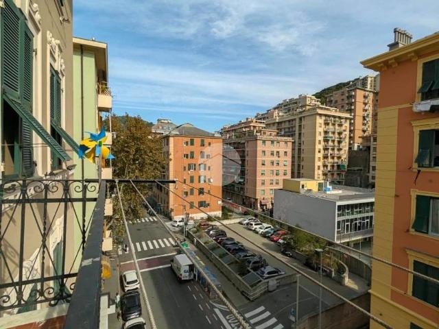 Appartamento in vendita a Genova GE