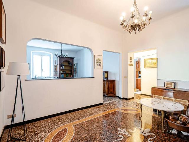 Appartamento in vendita a Genova GE
